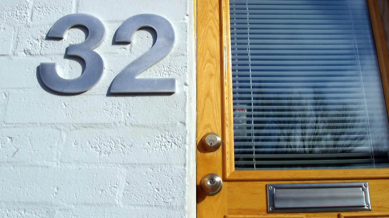 House numbers Mitre 10