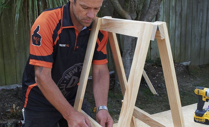 How to build trestle legs