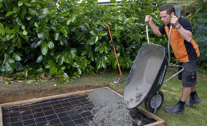 How to lay a concrete pad