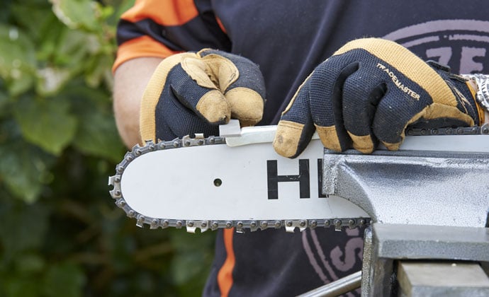How to sharpen a chainsaw